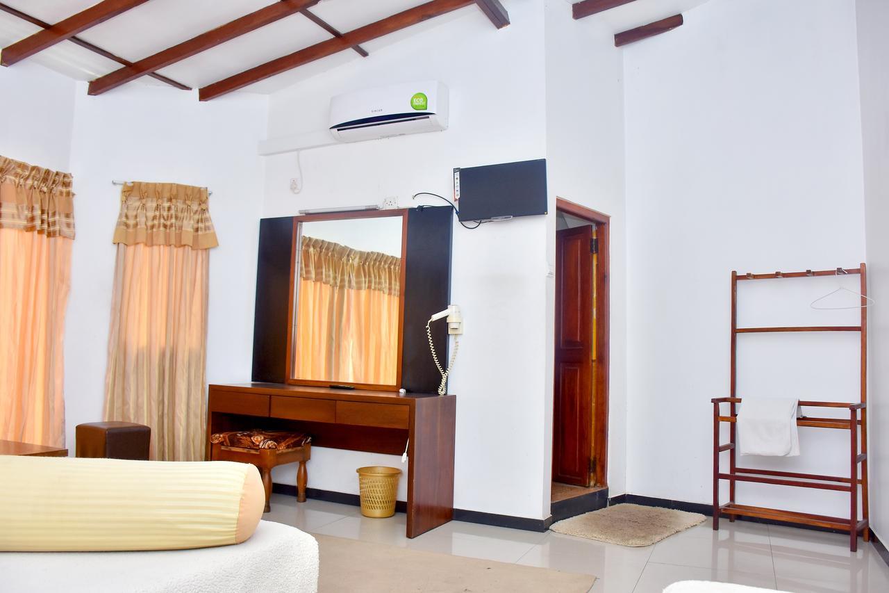 Hotel Hill View Hatton Dickoya ภายนอก รูปภาพ
