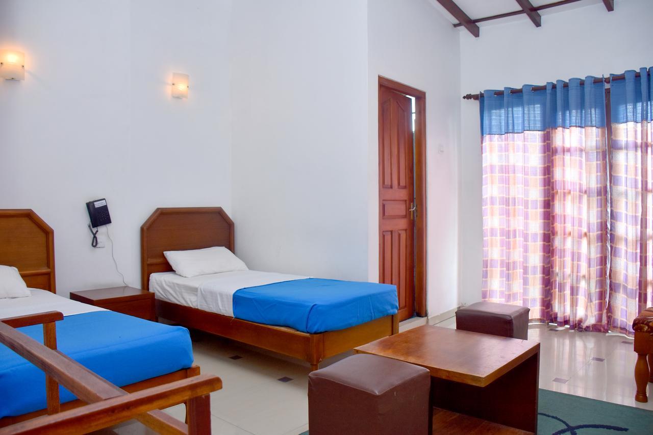 Hotel Hill View Hatton Dickoya ภายนอก รูปภาพ