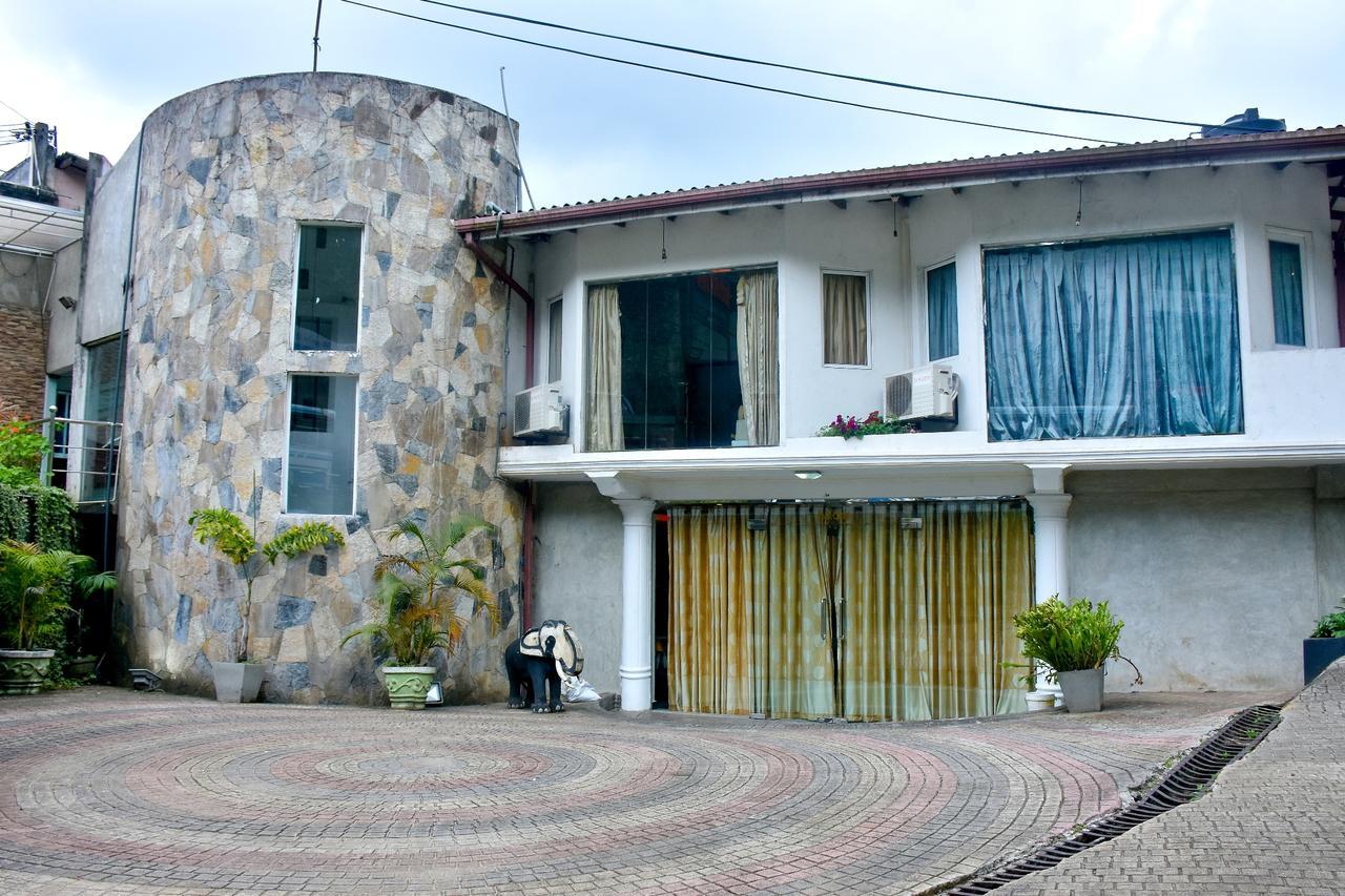 Hotel Hill View Hatton Dickoya ภายนอก รูปภาพ